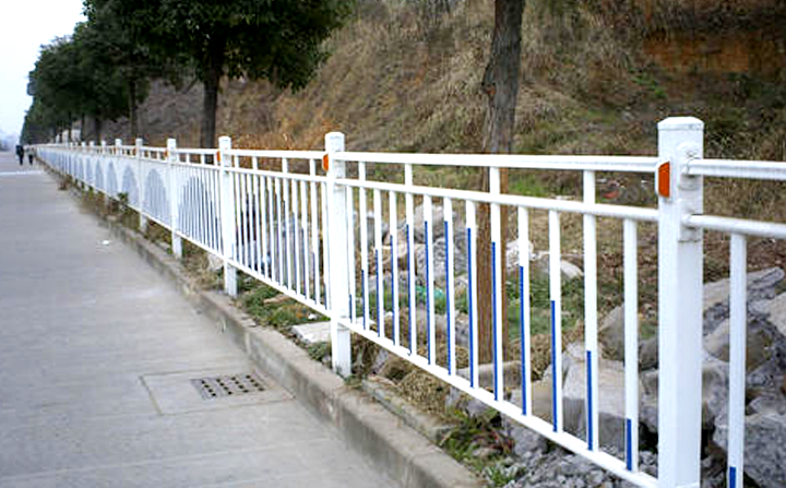 組裝式護(hù)欄